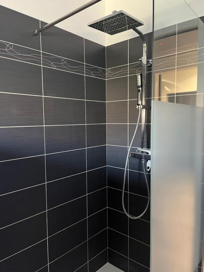 Logement privé sur l'Avenue du Mont Ventoux Carpentras Esterno foto